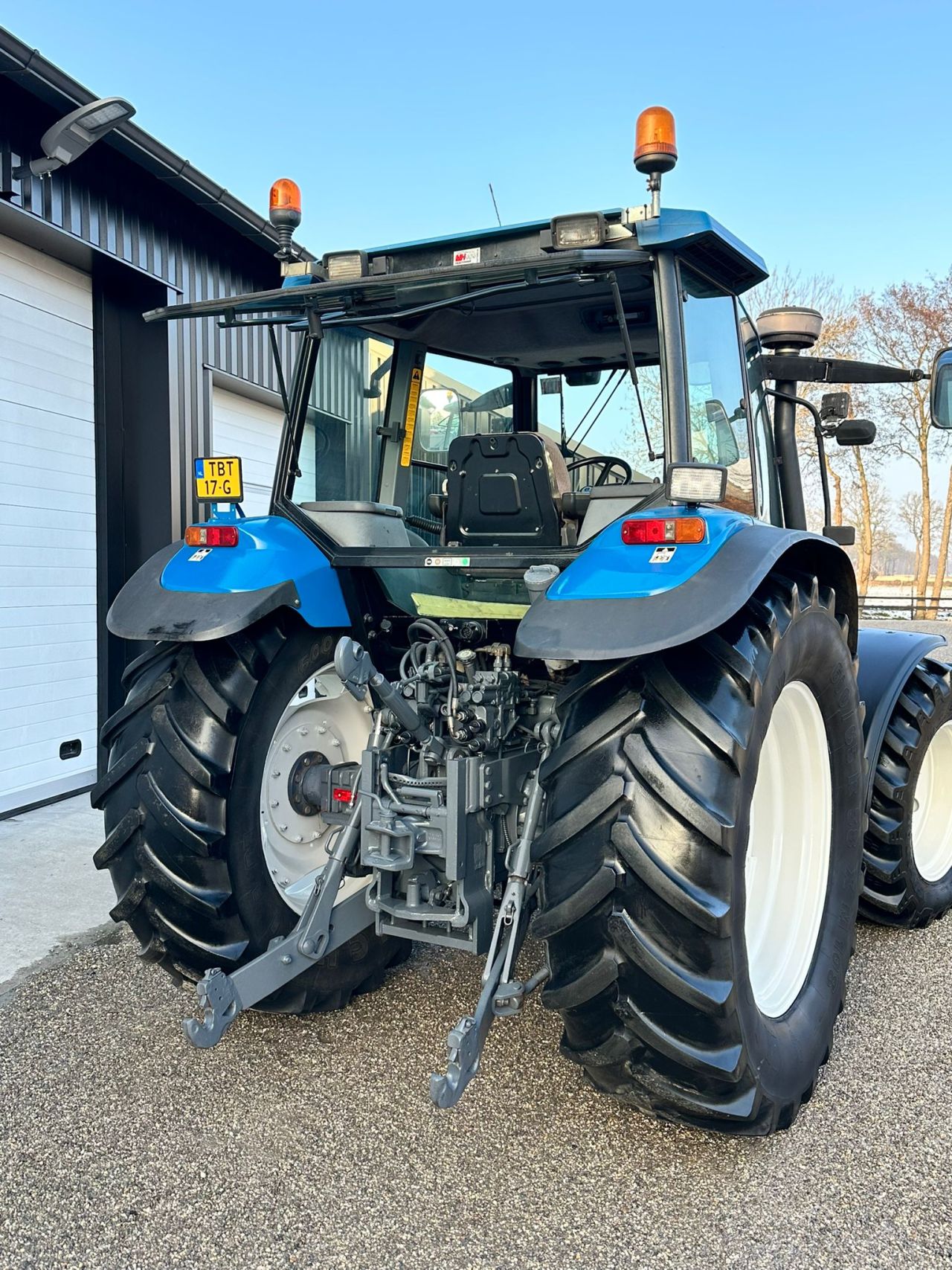 New Holland TS 110