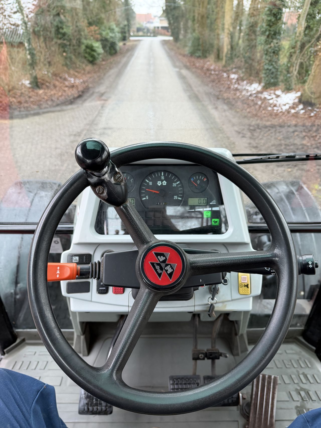 Massey Ferguson 5435