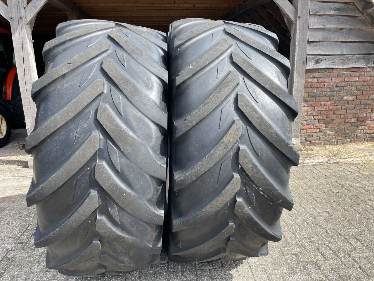 Michelin VF banden 710/60R42 en 600/60R30
