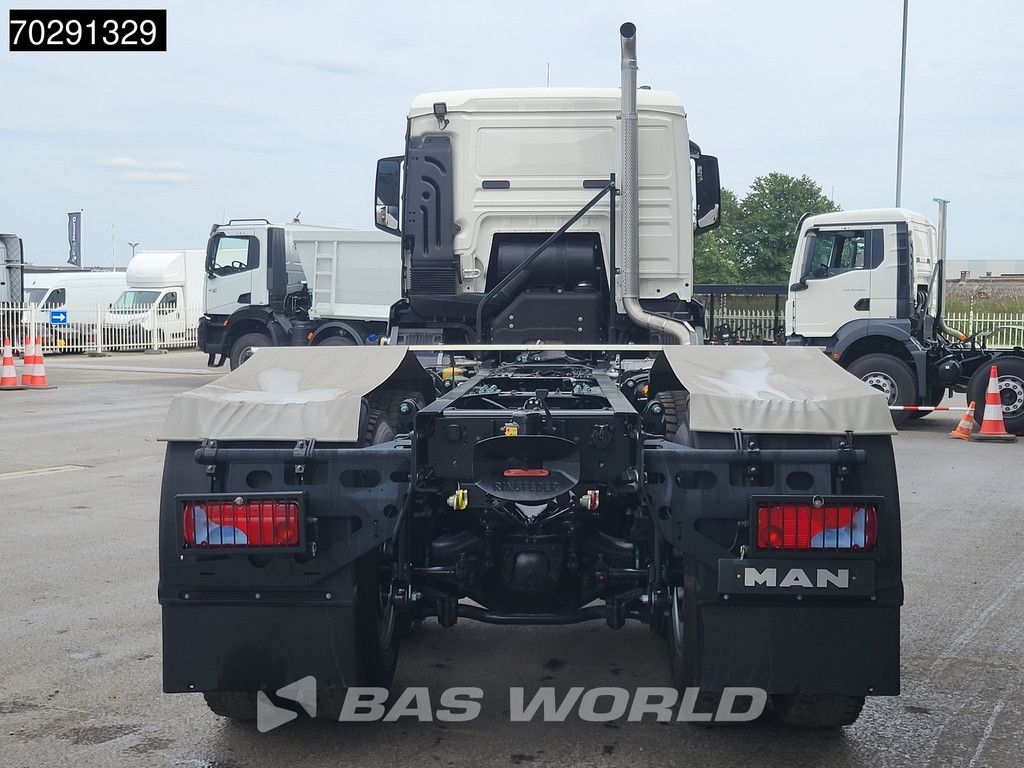 MAN TGS 40.400 6X4 NEW 6x4 chassis PTO Preparation Steelsuspension Big-Axle Automatic Euro 2