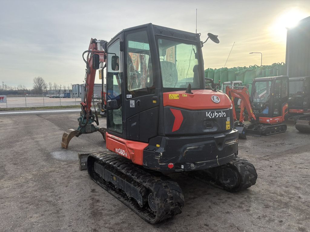 KUBOTA KX060-5