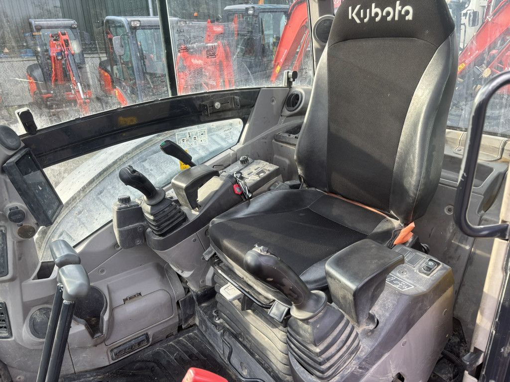 KUBOTA KX060-5