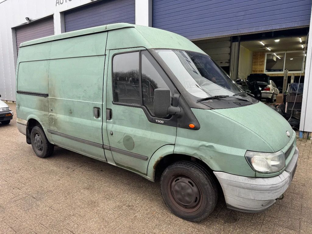 Ford TRANSIT **BELGIAN ORIGINE-EX ARMY**