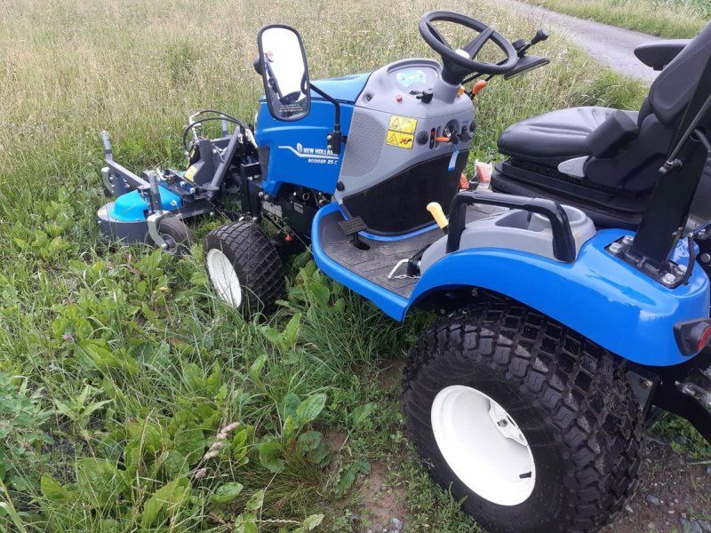 New Holland Boomer 25 C