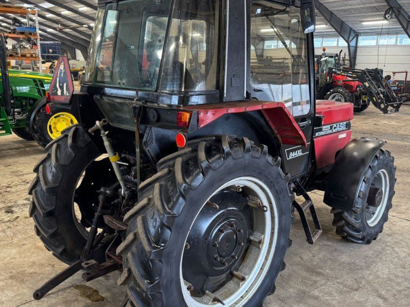 Case IH 844