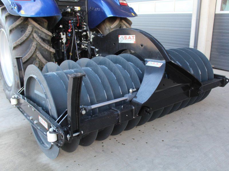 SAT Silowalze mit Seitenverschub 4000Kg