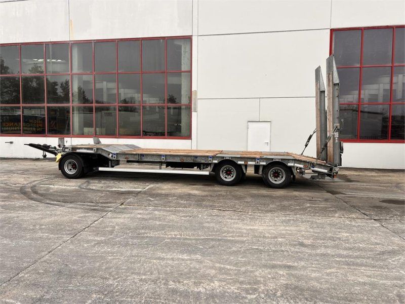 T3 3 Achs Tieflader, wenig Benutzt