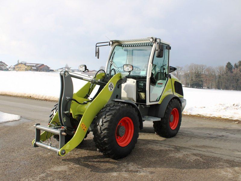 Claas Torion  530