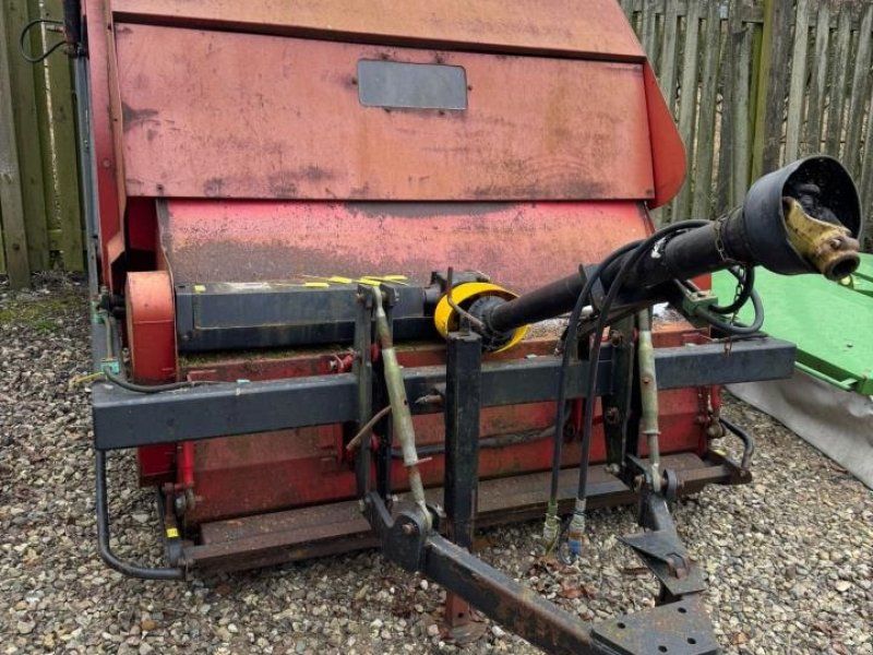 Charterhouse Turf Tidy 1800