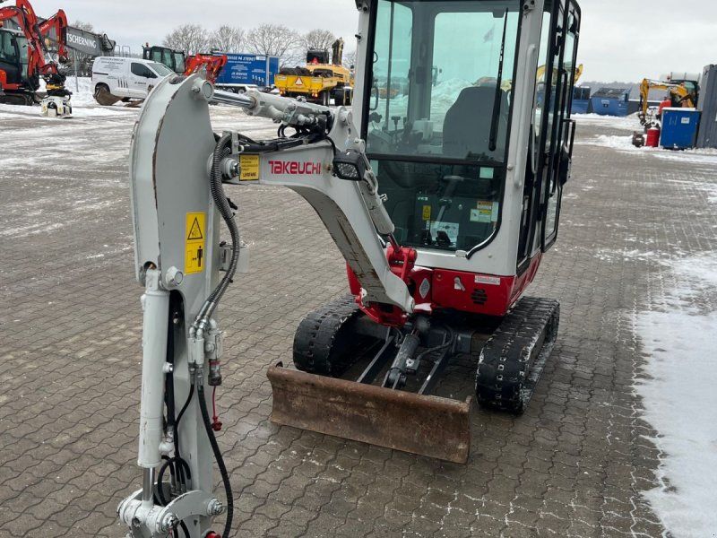 Takeuchi TB216 Tiltfæste med hydraulisk