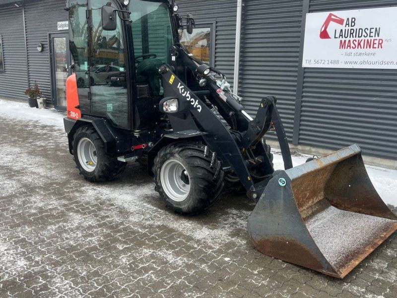 Kubota RT210-2 Med lukket kabine kun kørt 242Timer