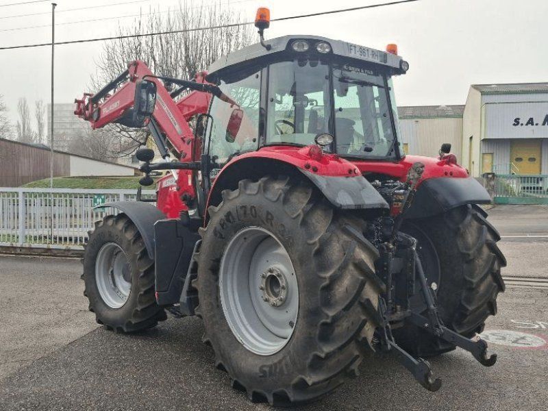 Massey Ferguson 6715S