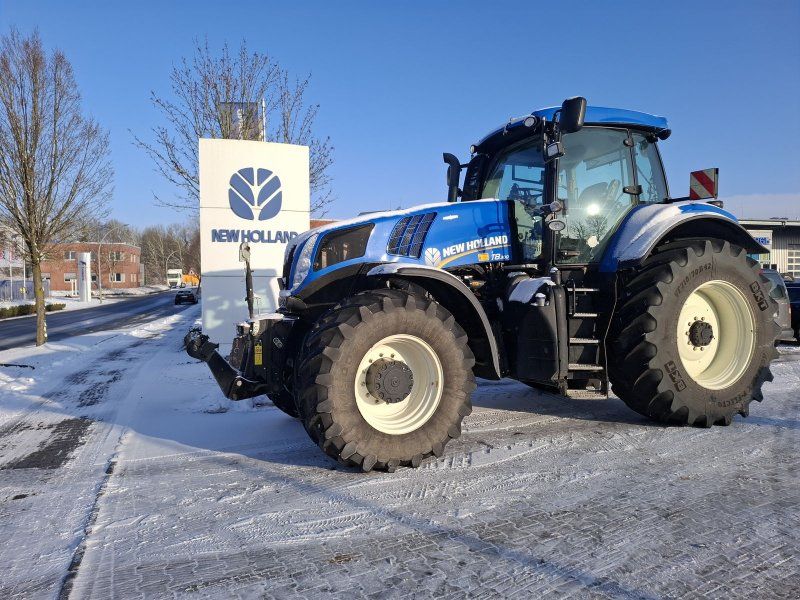 New Holland T8.300 AC mit RTK