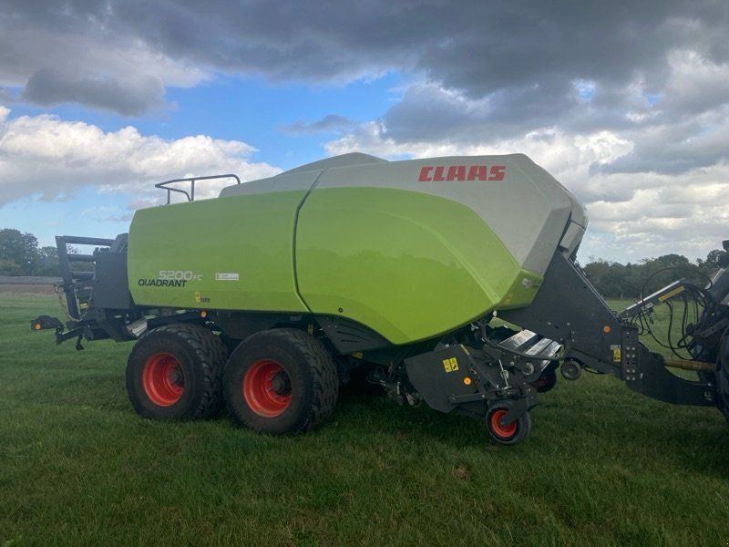 Claas Quadrant 5200 FC Tandem
