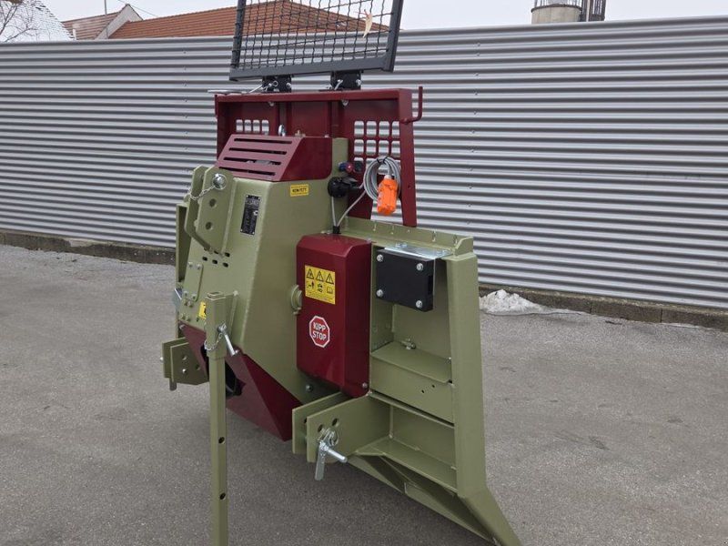 Holzknecht HS 650