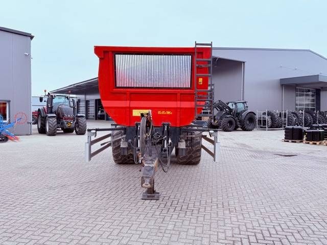 Beboma 18000 LK Landbouwkipper