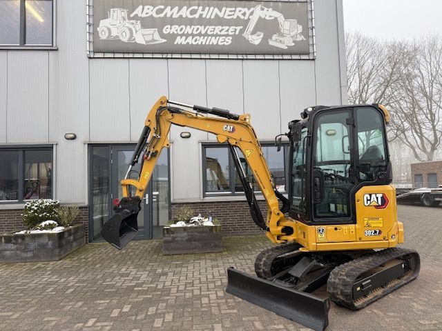 Caterpillar 3027 bj2021 1600u 2.8T Minigraver Minikraan ZGST