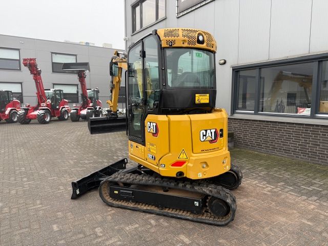 Caterpillar 3027 bj2021 1600u 2.8T Minigraver Minikraan ZGST