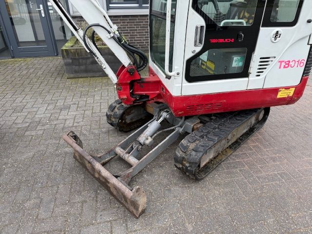 Takeuchi TB016 Minigraver Minikraan MARGE