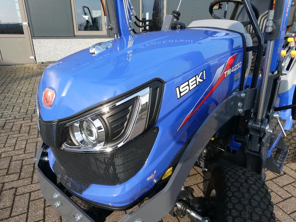 Iseki TM4230 4wd HST / 0001 Draaiuren / Voorlader