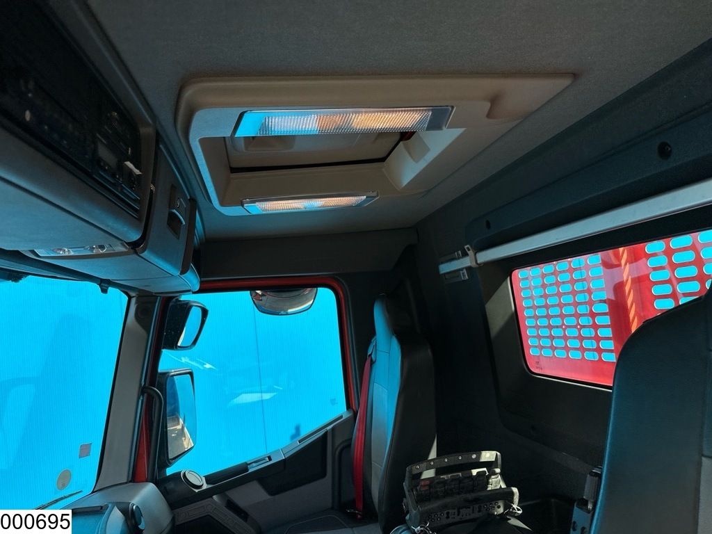 Renault C 430 EURO 6, Steel spring suspension, Hiab