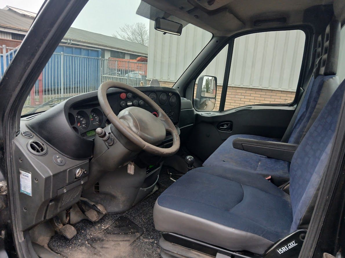 Iveco 35C17 + Veldhuizen oplegger trailer ( Jeep Star ) BE Combi