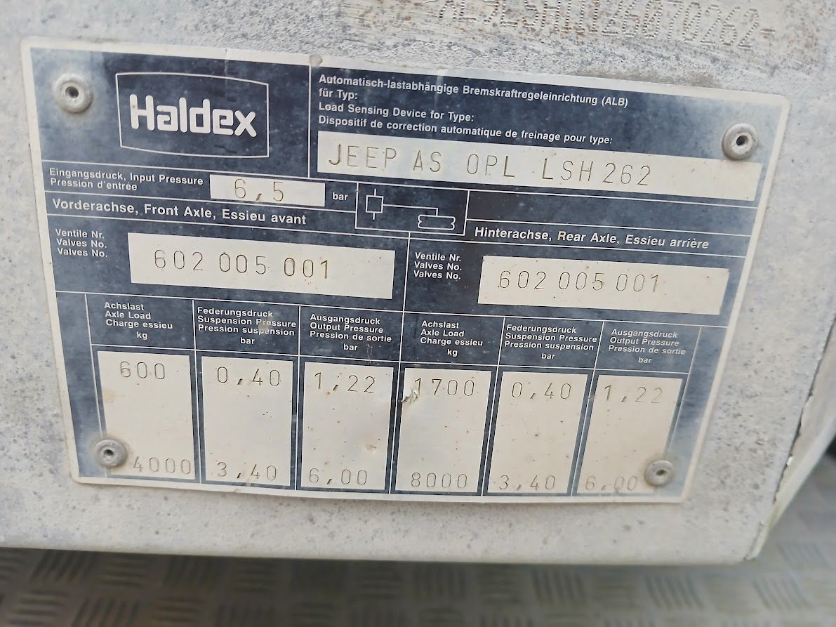 Iveco 35C17 + Veldhuizen oplegger trailer ( Jeep Star ) BE Combi