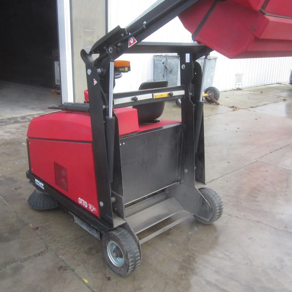 RCM Veegmachine zit-veeg Otto .