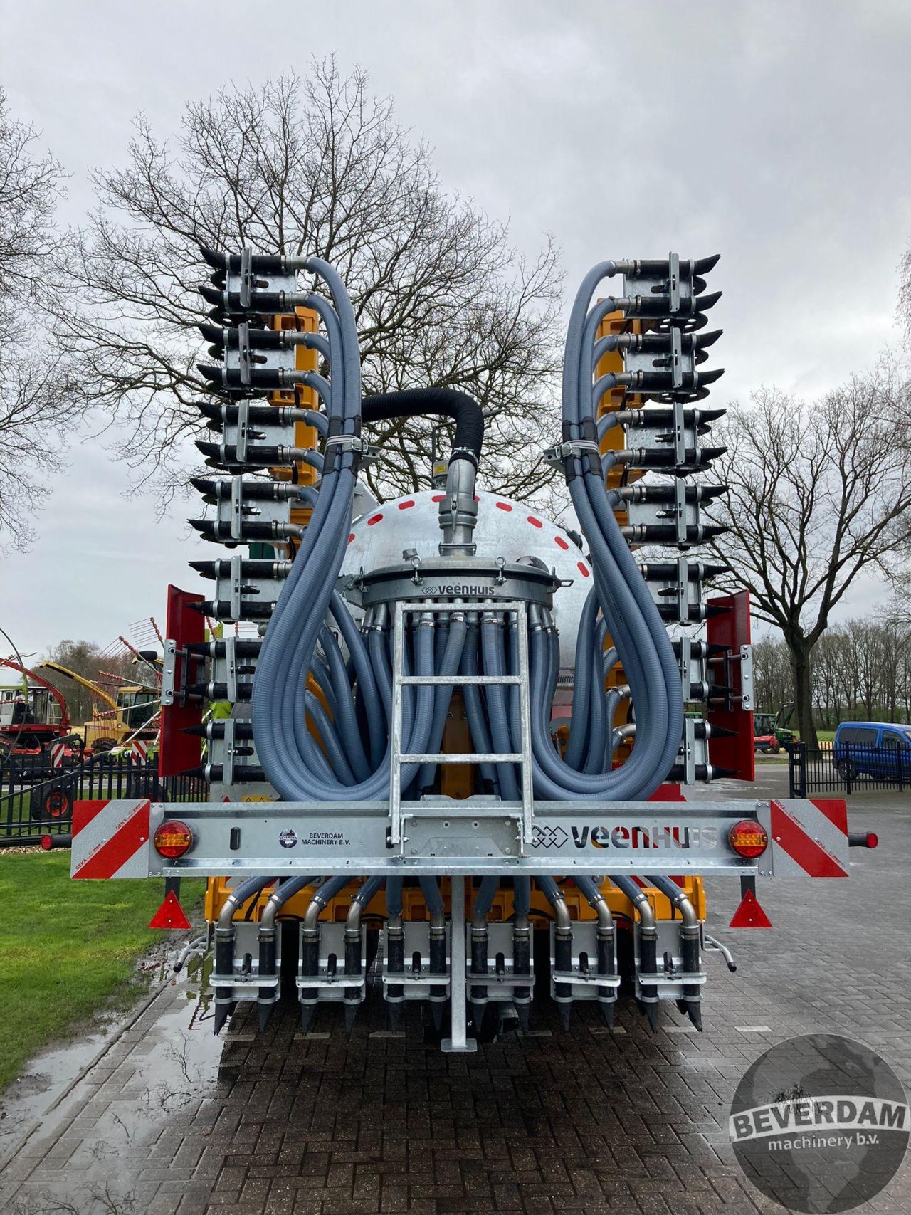 Veennhuis Profiline 12500 - TE HUUR