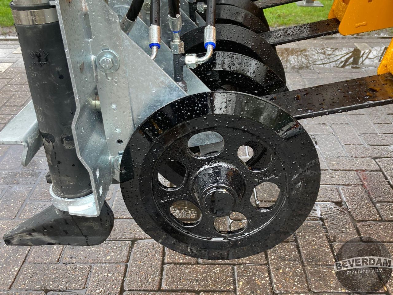 Veennhuis Profiline 12500 - TE HUUR