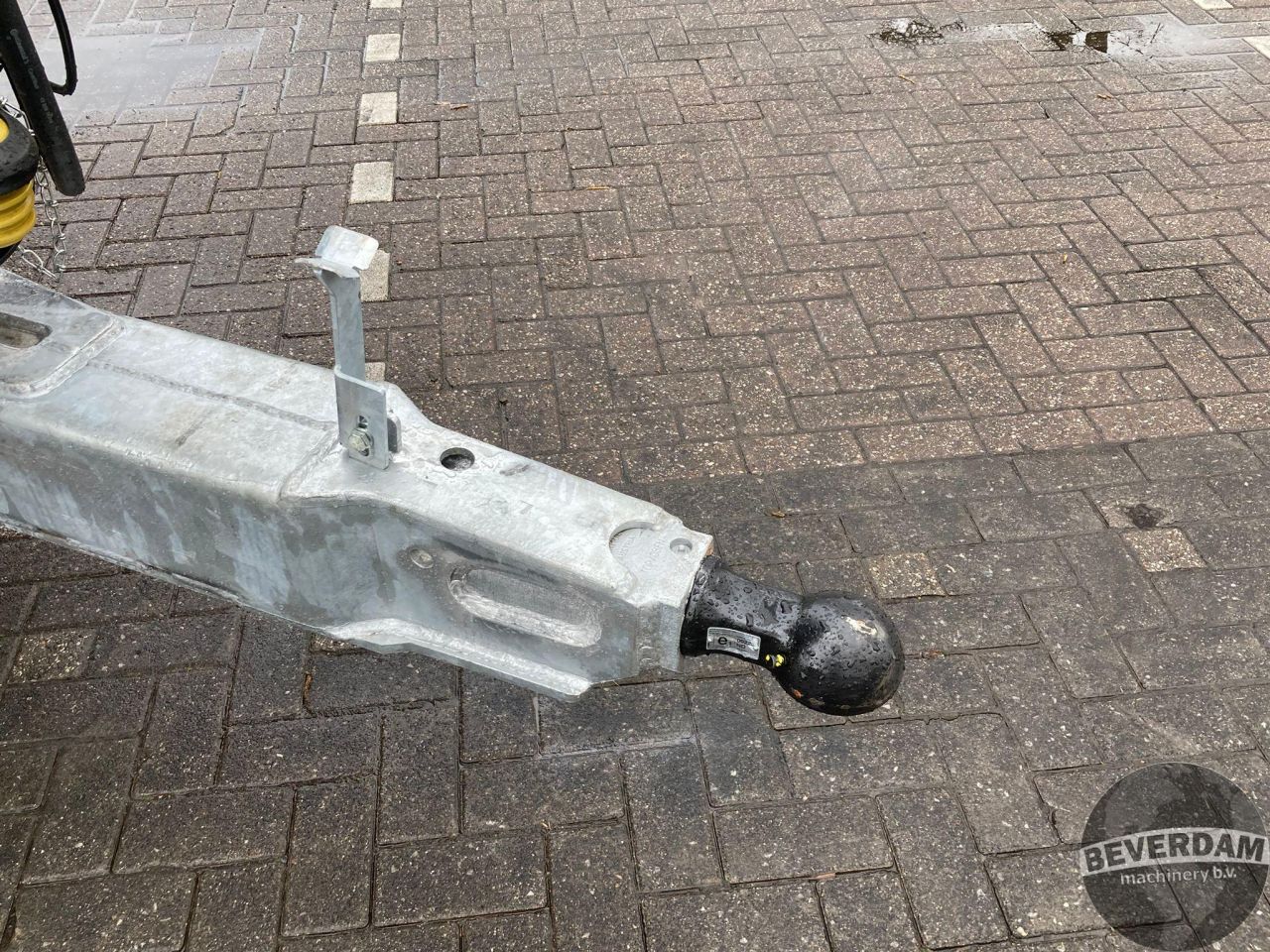 Veennhuis Profiline 12500 - TE HUUR