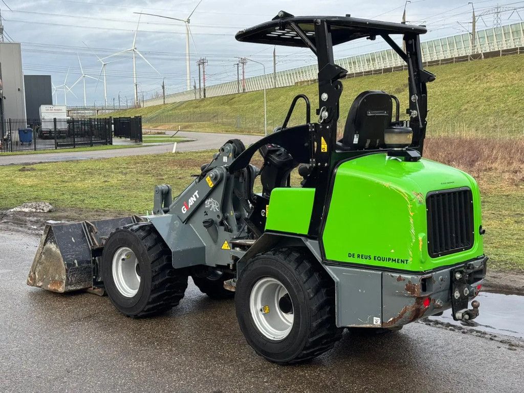 Giant G2500 X-tra HD