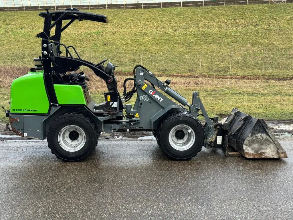 Giant G2500 X-tra HD