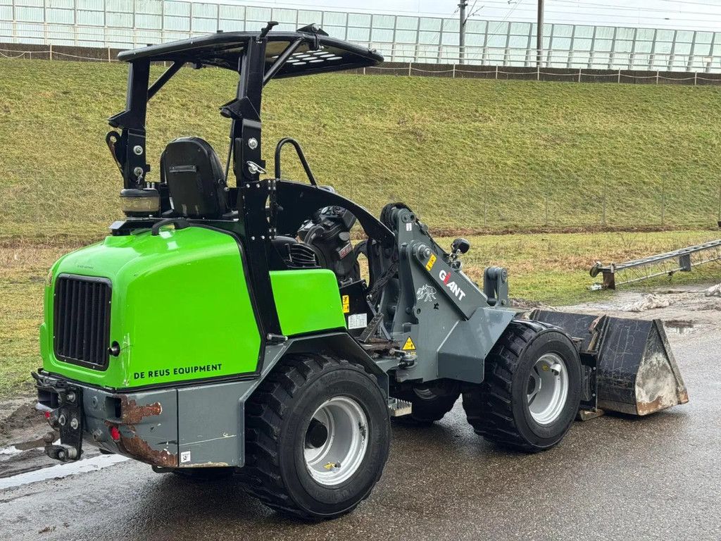 Giant G2500 X-tra HD