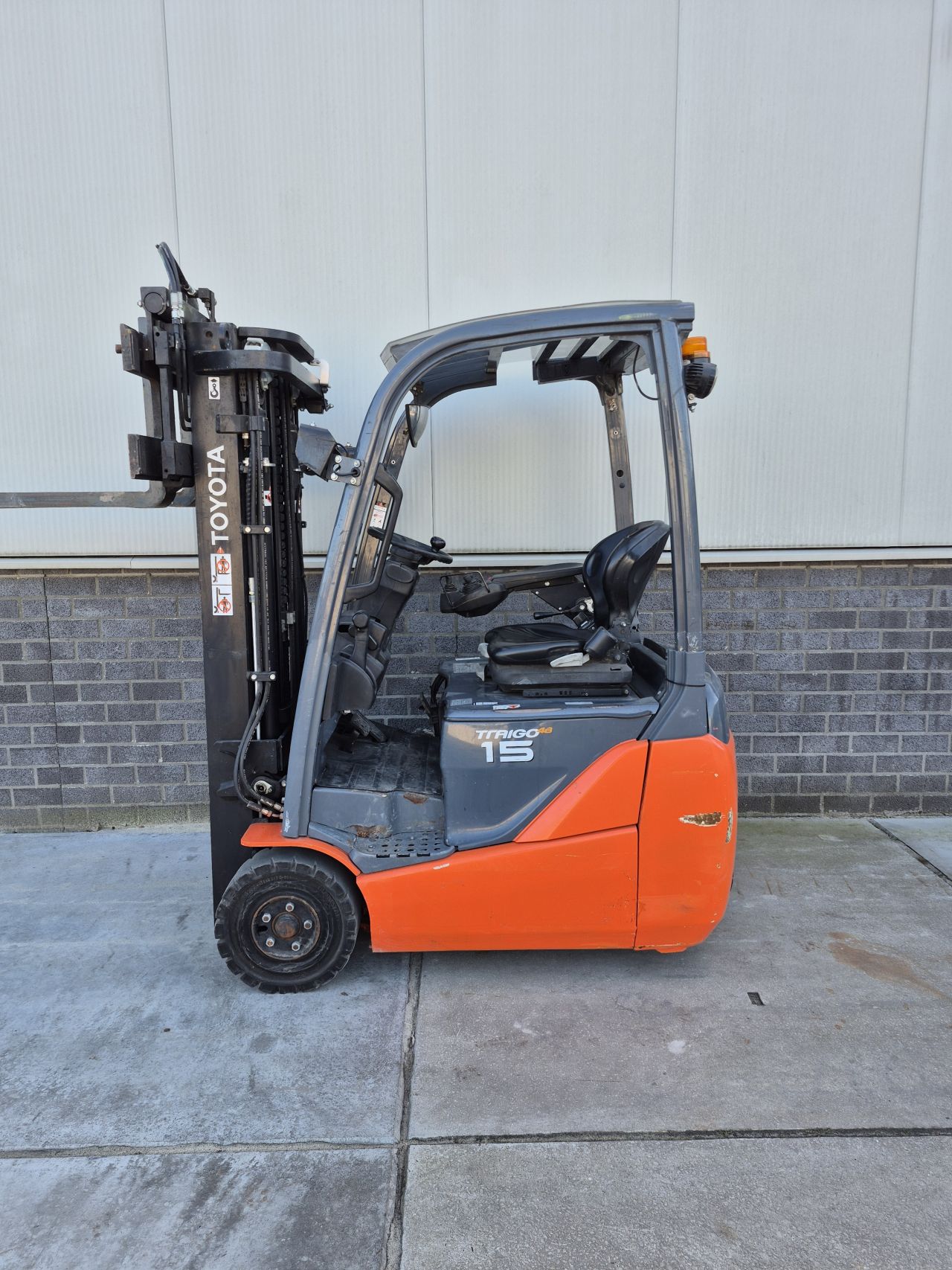 Toyota 8FBET15 triplex sideshift 6381 uur bj 2013