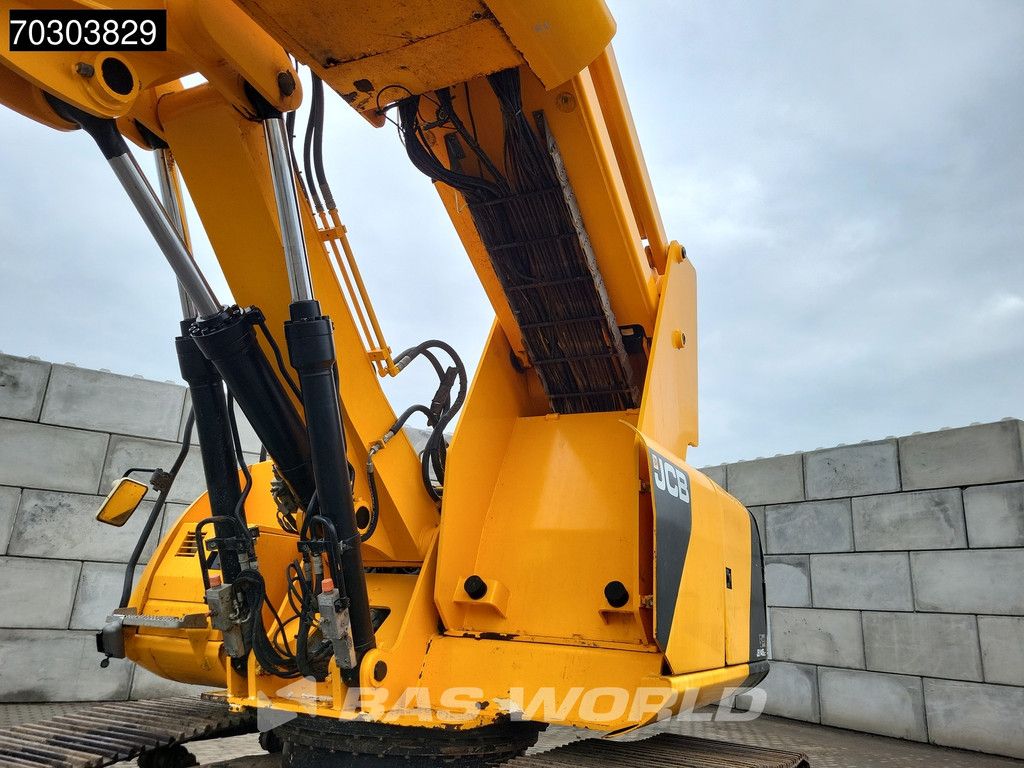 JCB JS145 L C Lift Cabin
