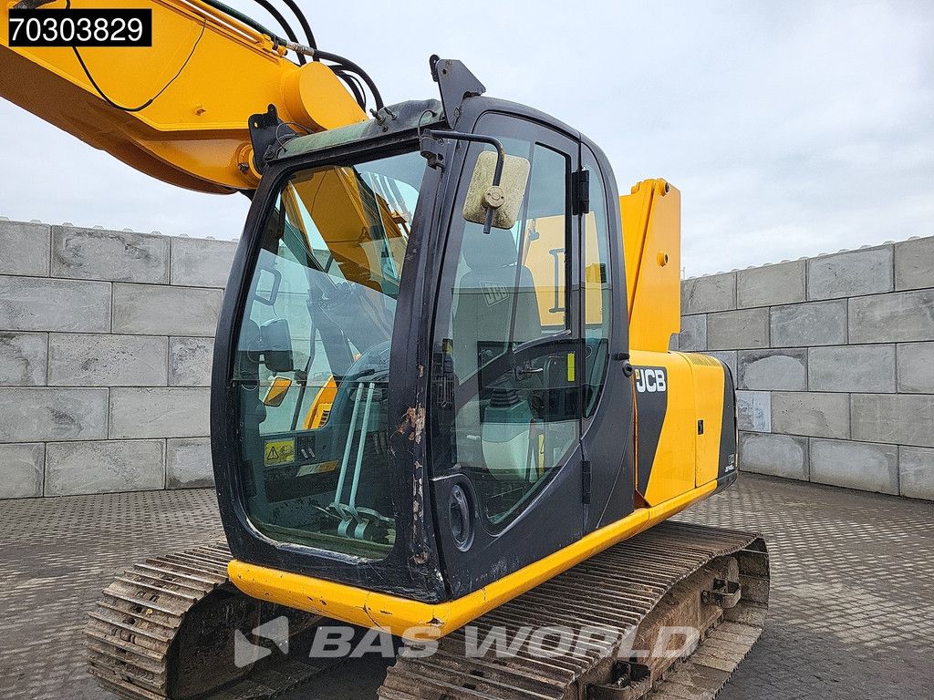 JCB JS145 L C Lift Cabin