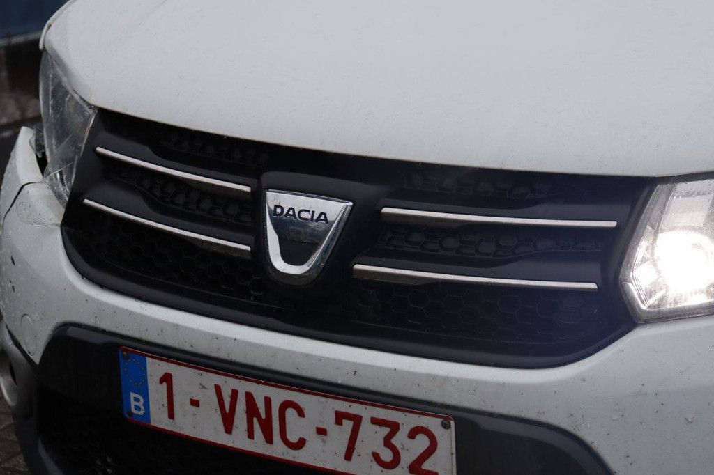 SUV Dacia Sandero Stepway Benzin 90 PS 2014 (Marge)