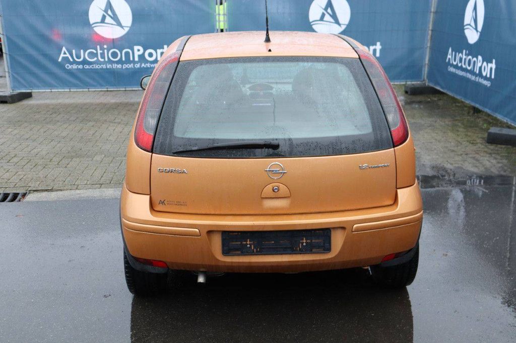 Pkw Opel Corsa Benzin 60 PS 2005 (Margin)