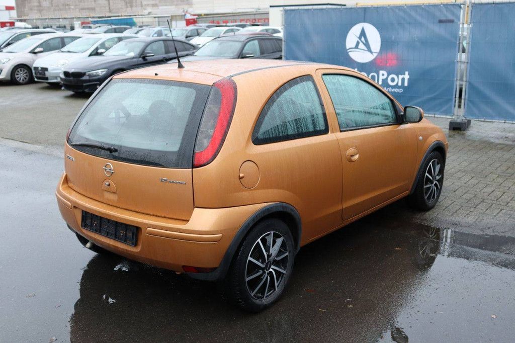 Pkw Opel Corsa Benzin 60 PS 2005 (Margin)