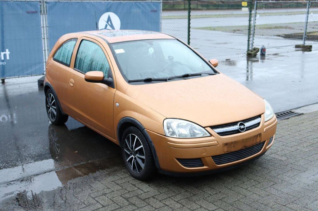 Pkw Opel Corsa Benzin 60 PS 2005 (Margin)
