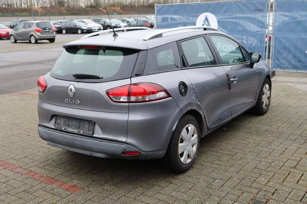 Renault Clio Pkw Benzin 74 PS 2013 (Margin)