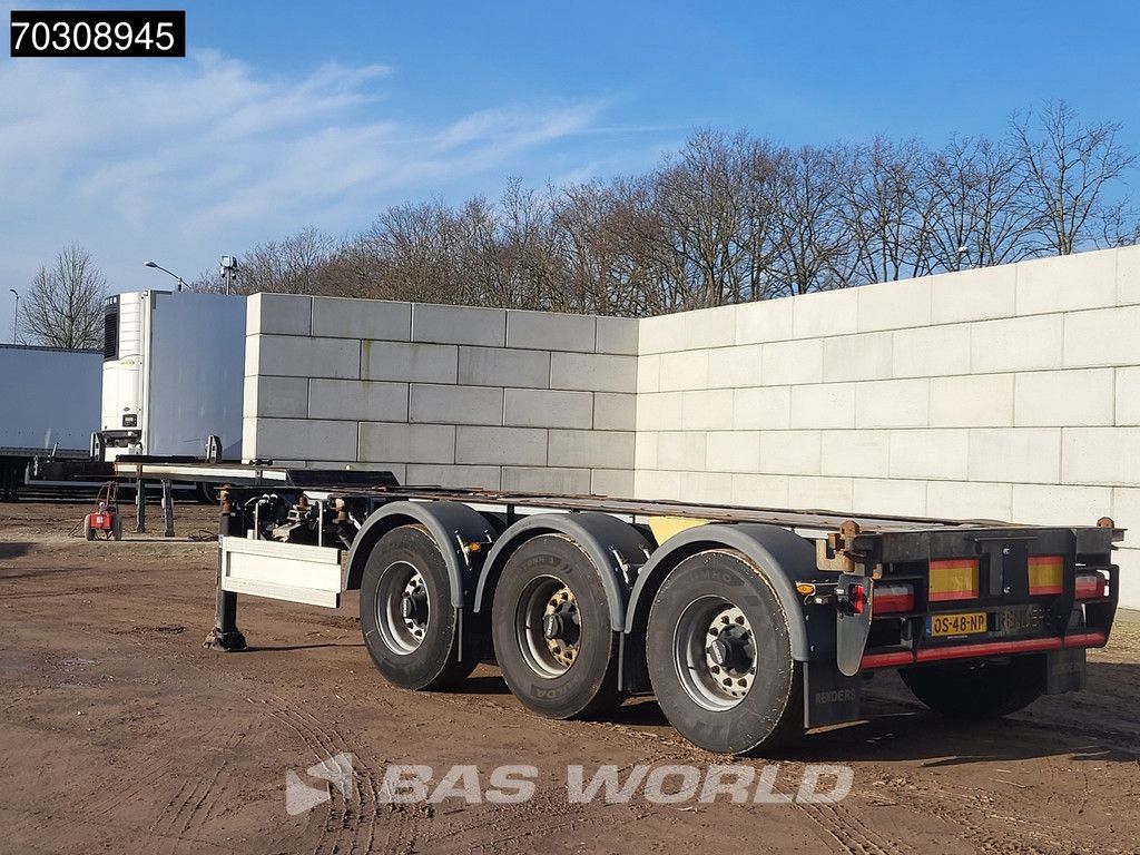 Renders 800 TUV 02/26 Multi Lifting Axle