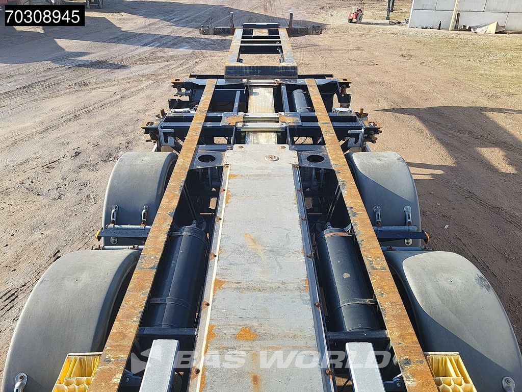 Renders 800 TUV 02/26 Multi Lifting Axle