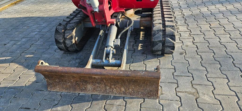 Takeuchi TB016