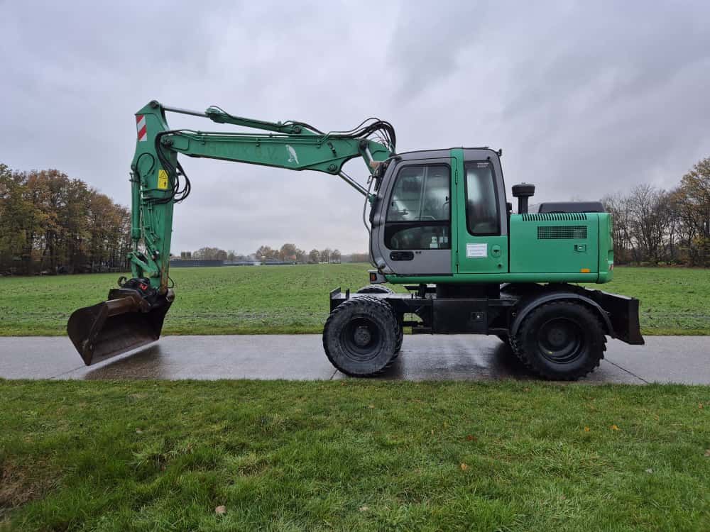 Hitachi ZX 130 W Mobiele graafmachine