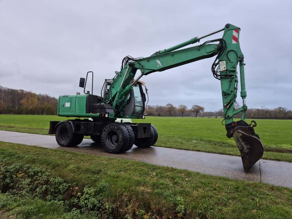 Hitachi ZX 130 W Mobiele graafmachine