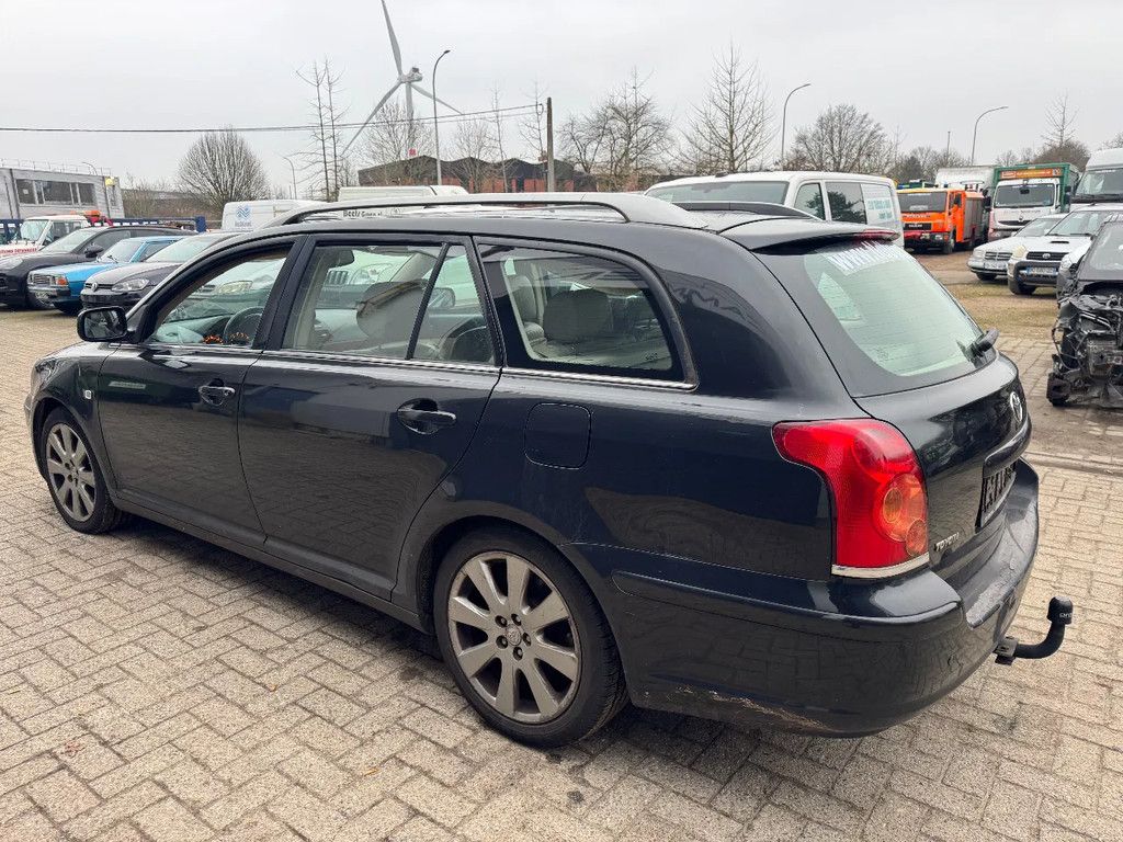 Toyota Avensis **2LITER-LEATHER-AC**