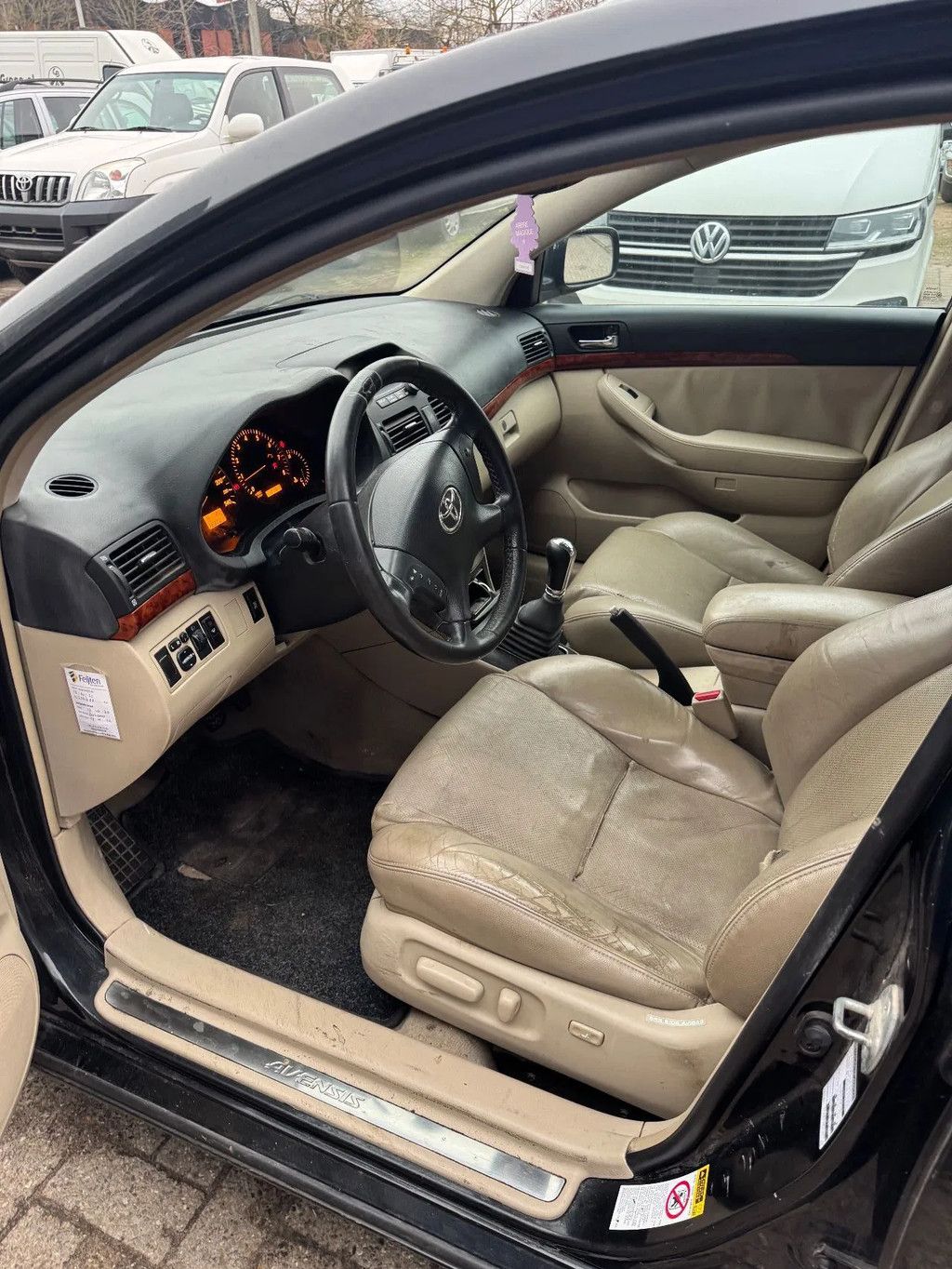 Toyota Avensis **2LITER-LEATHER-AC**