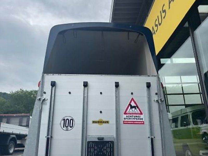 Humbaur Xanthos 2 Pferde Alu Sattelkammer 2,4t. 1.Hand